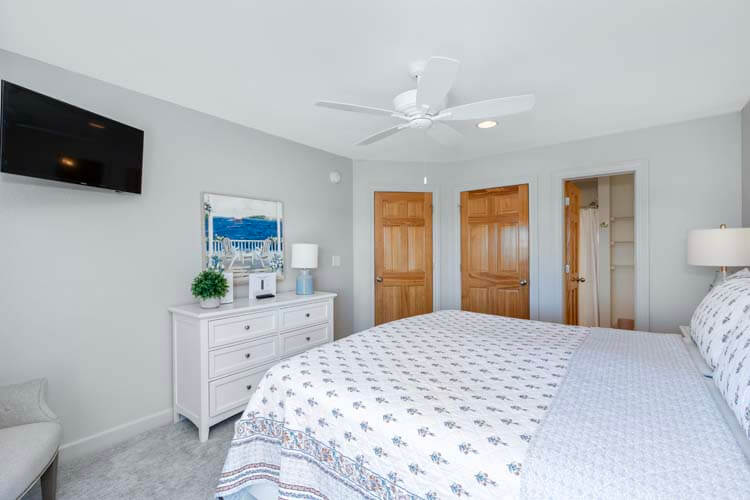 158 BLUE WAHOO | OBX Vacation Rentals in Kill Devil Hills, NC