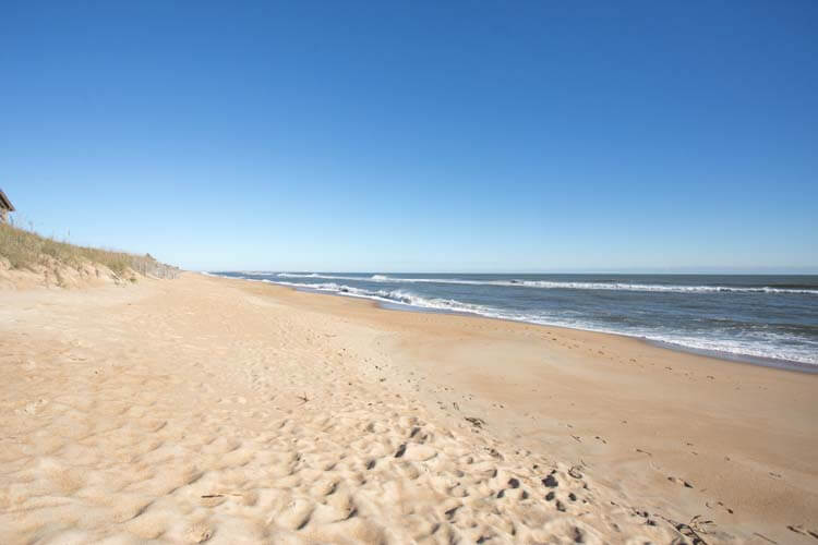 207 TANNIN' BY THE SEA | OBX Vacation Rentals in Duck, NC