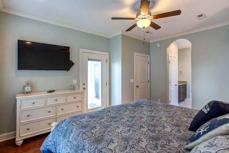 230 THE CROWN JEWEL | OBX Vacation Rentals in Kill Devil Hills, NC