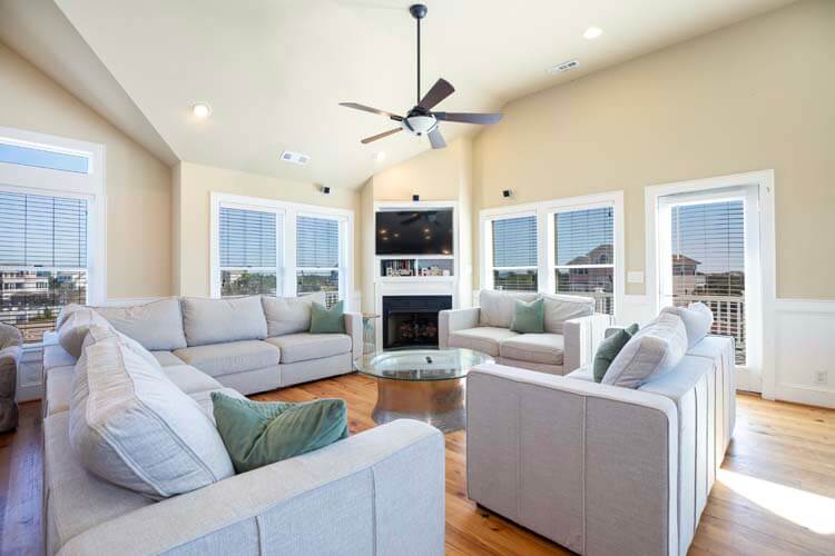 646 LIGHTS, CAMERA, ACTION | OBX Vacation Rentals in Corolla, NC