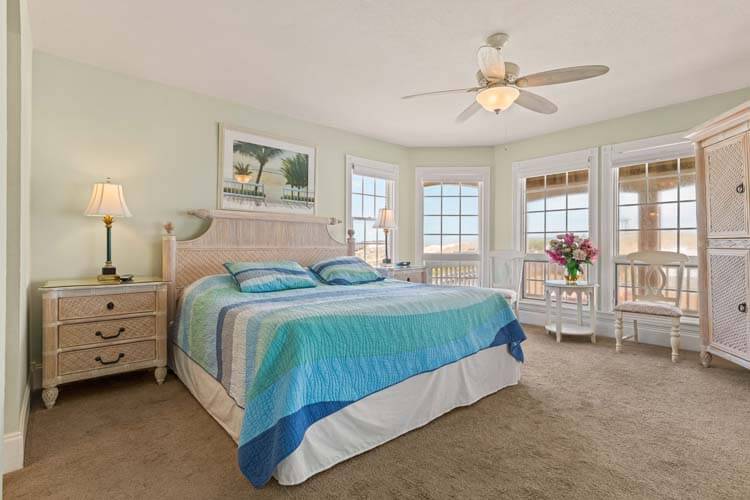 880 JUST PEACHY | OBX Vacation Rentals in Kill Devil Hills, NC